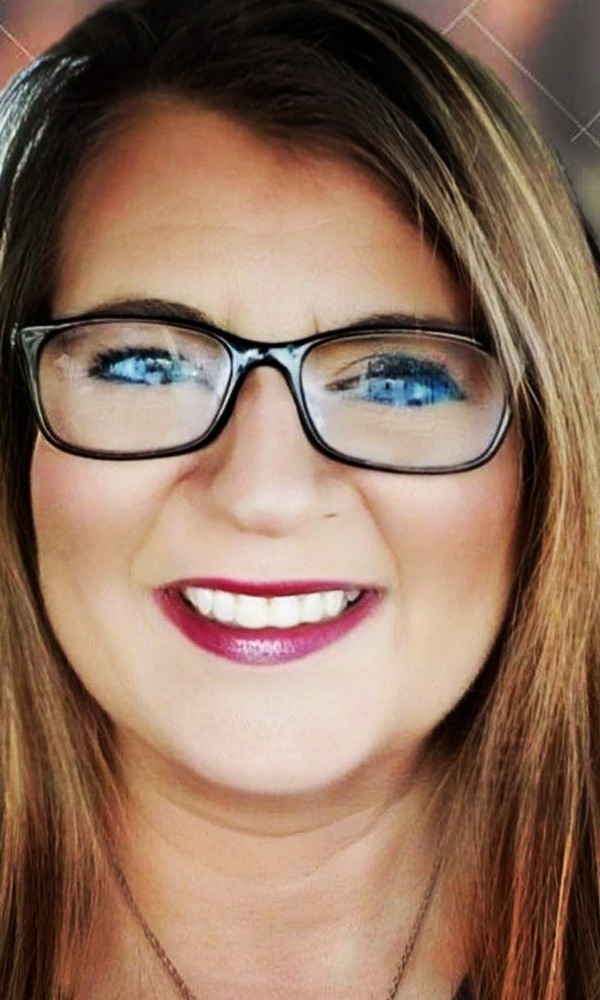Meet your Posher, Lori
